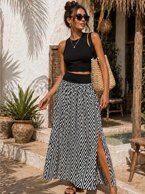 Xhilaration Black White Chevron Maxi Skirt Side Slit Resort Vacation Flowing